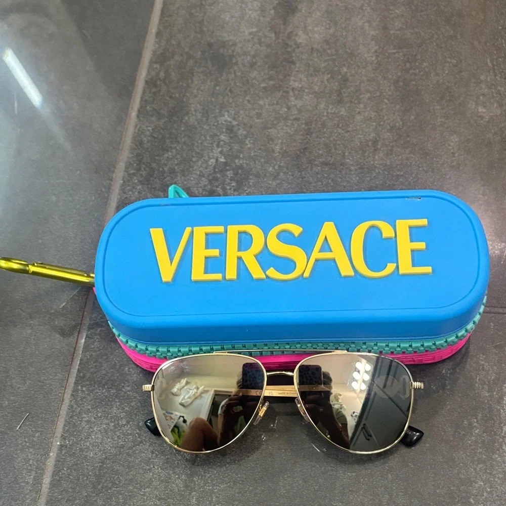 Kids Versace  Gold toned Aviator Sunglasses with Blue Case